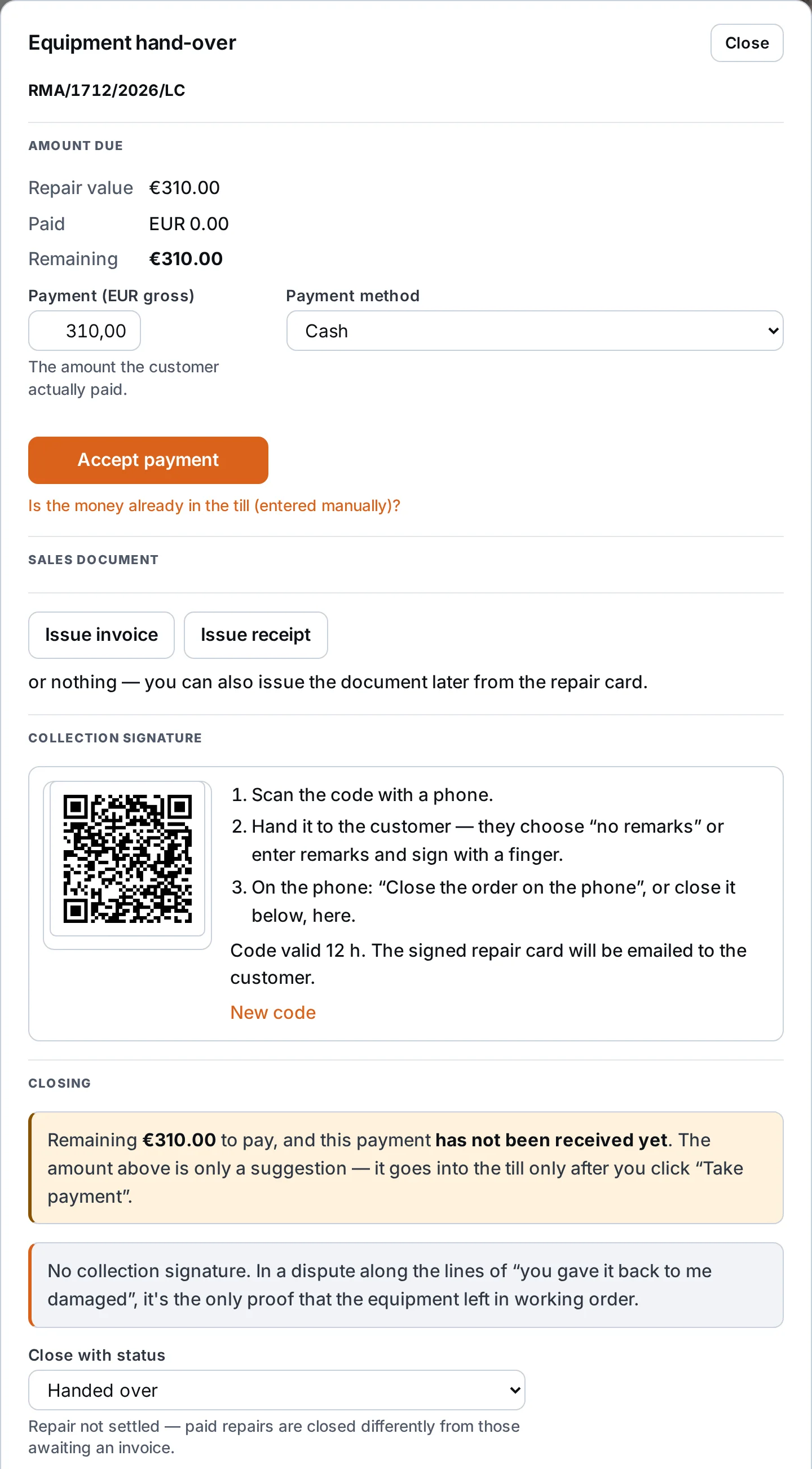 Device handover window RMA/1712/2026/LC: amount due, payment and payment method, invoice and receipt buttons, a QR code for the collection signature with three steps and a choice of closing status – sample data